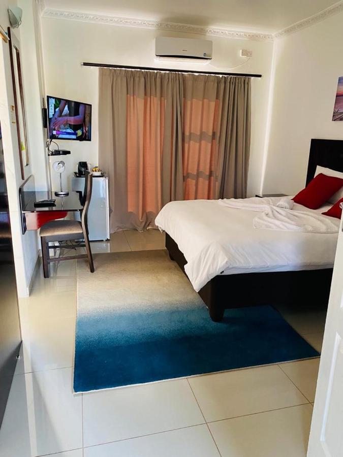 Styled Bed And Breakfast Palapye Bagian luar foto